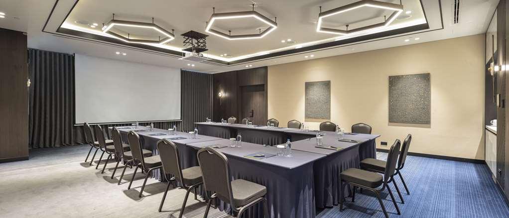 מלון Doubletree By Hilton שנליאורפה מתקנים תמונה